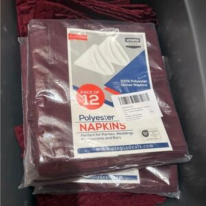 Utopia Home Burgundy Polyester Napkins set of 200